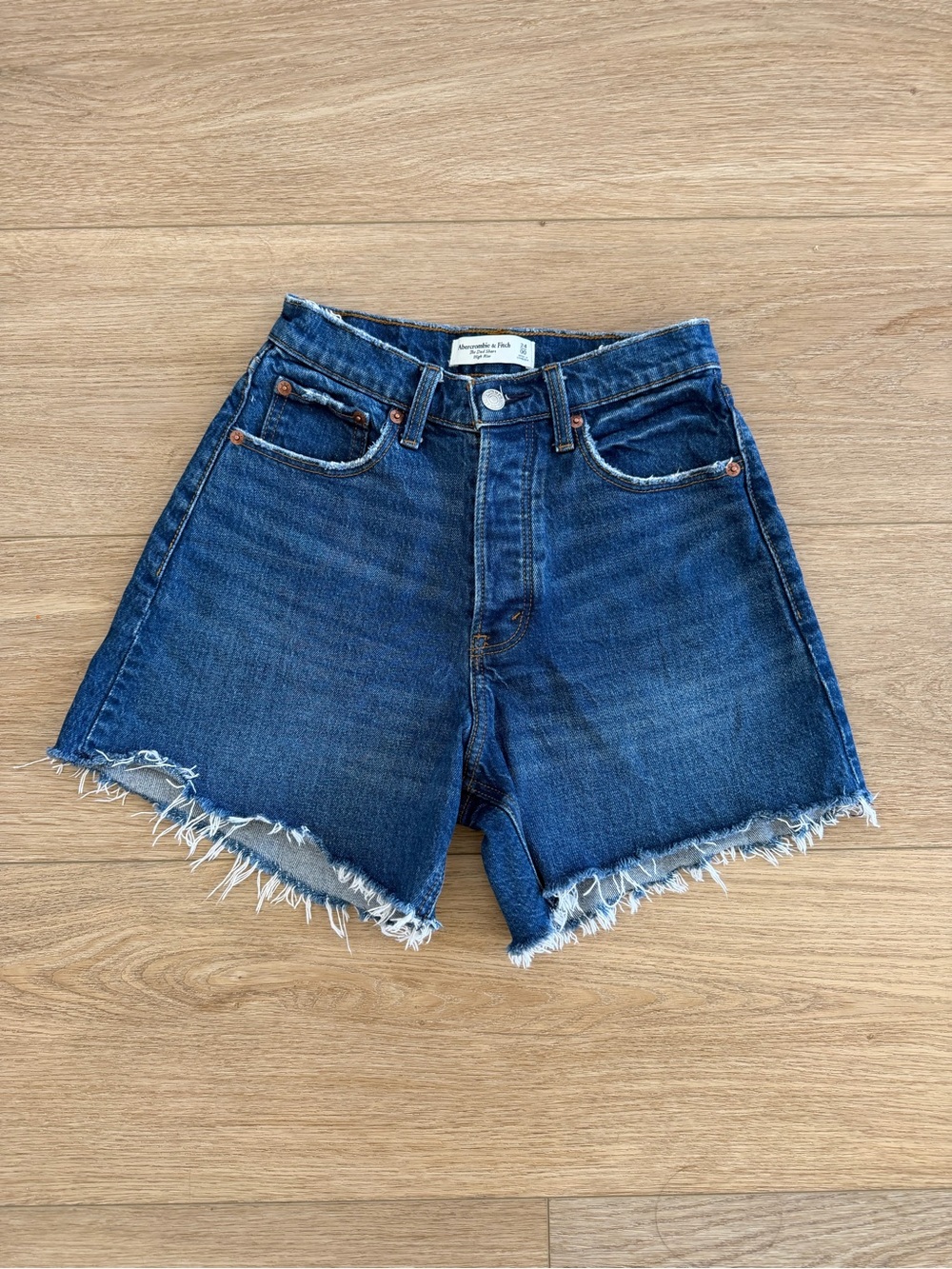 Abercrombie & Fitch Women The Dad Short High Rise Curve Love Denim size 24 EUC